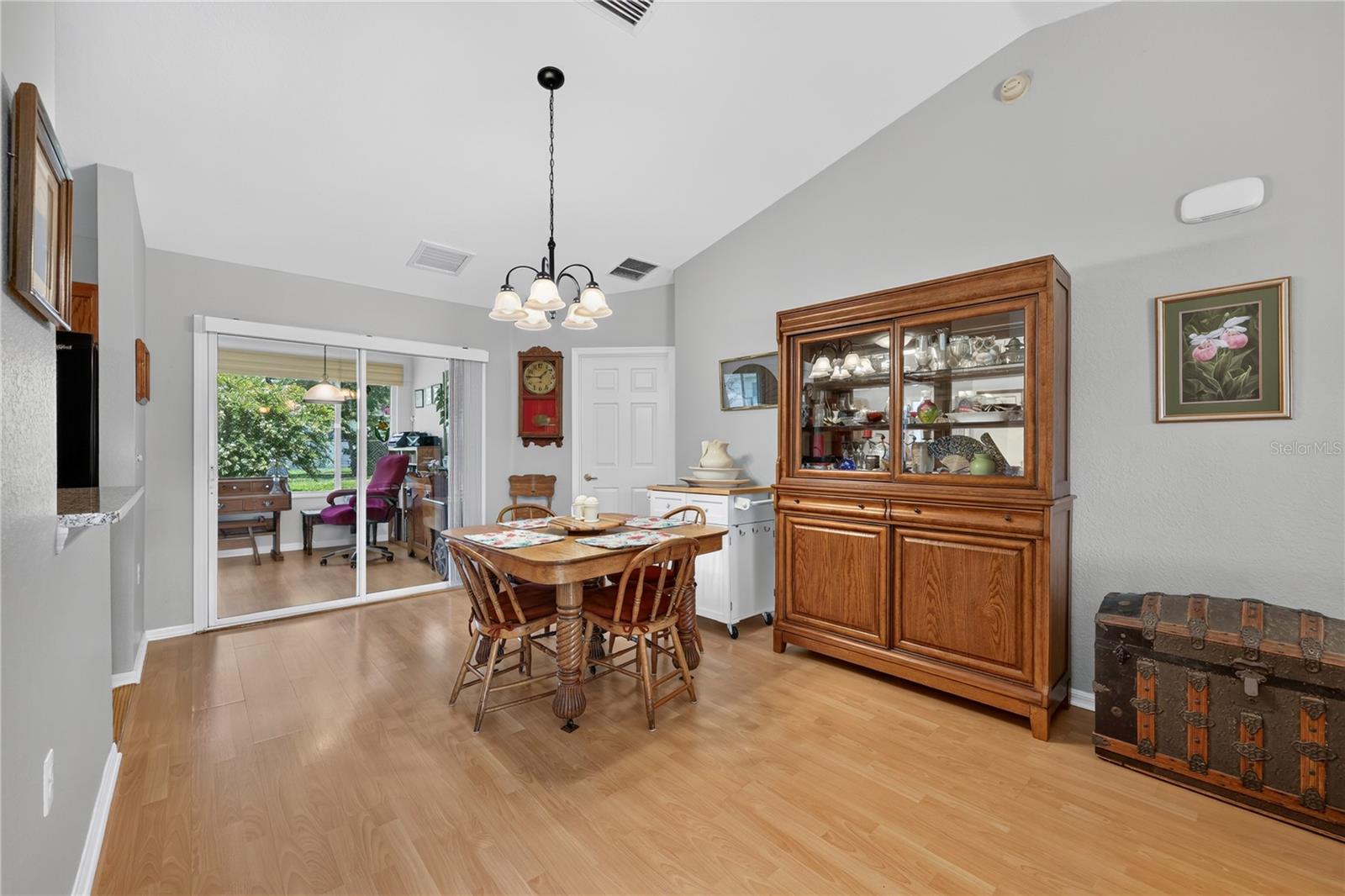 11579 Sw 140th Loop Property Photo 13