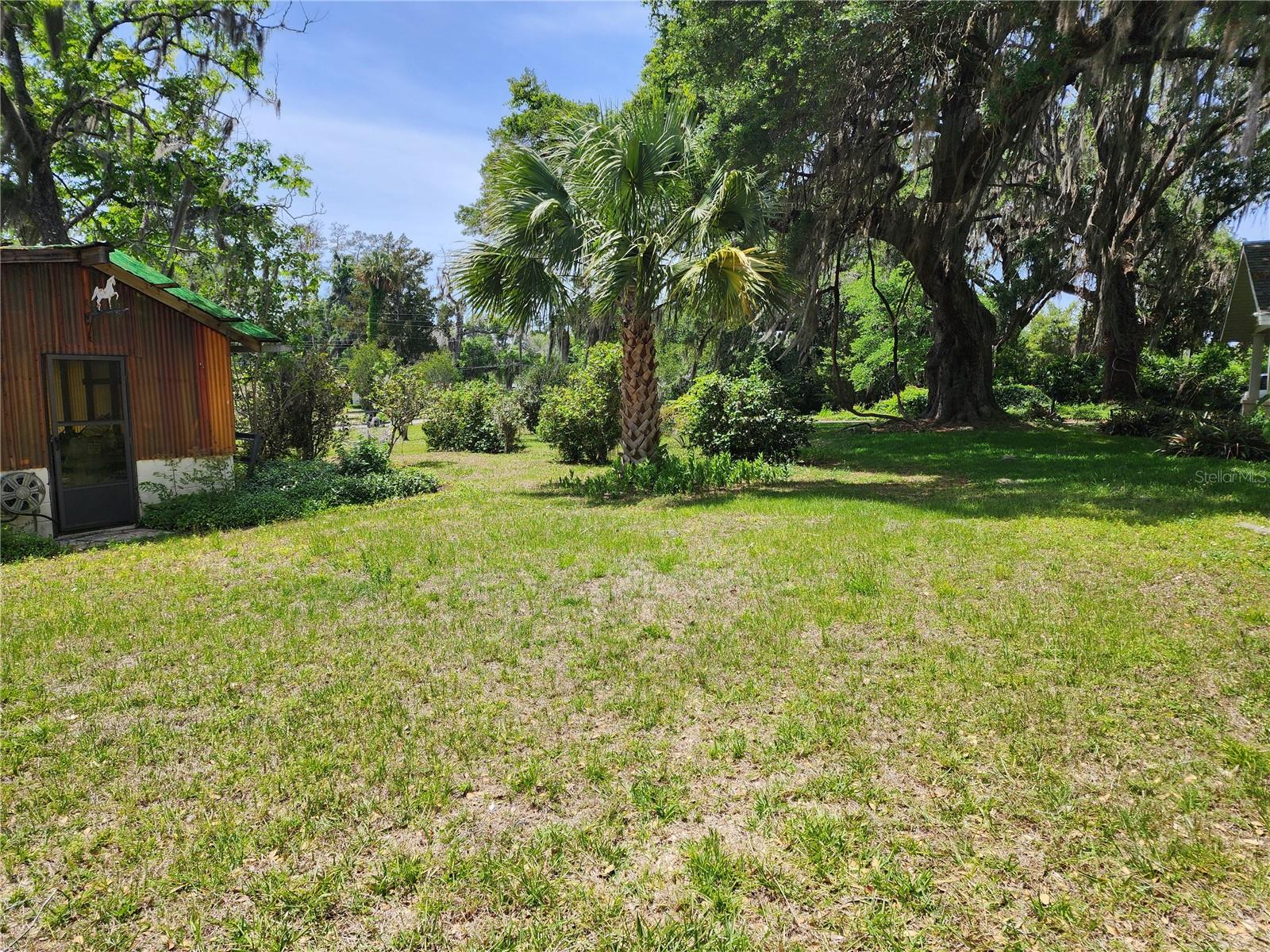 1427 Ne 10th St Property Photo 27