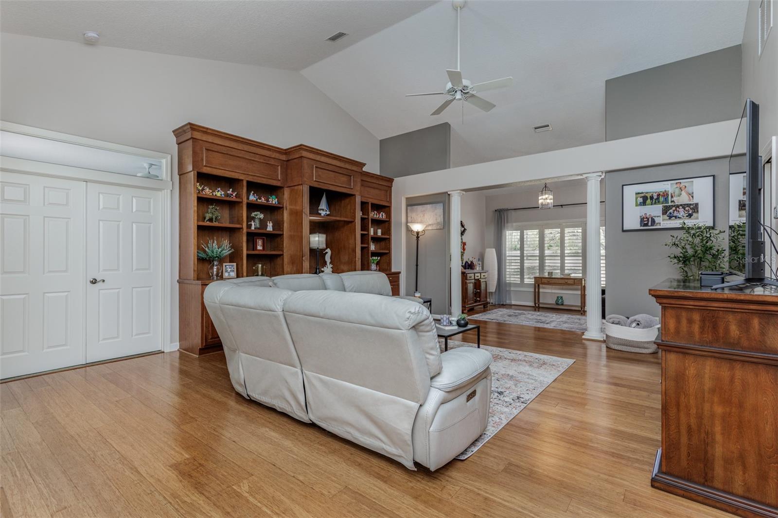 3099 N Barton Creek Cir Property Photo 6