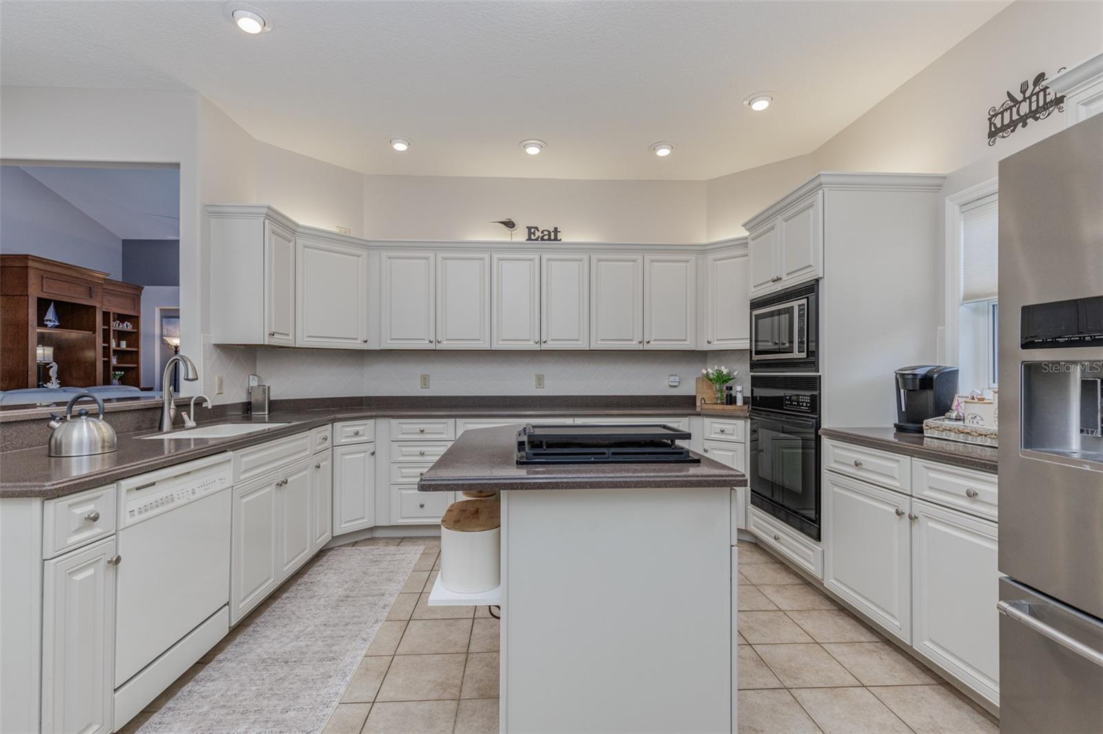 3099 N Barton Creek Cir Property Photo 10