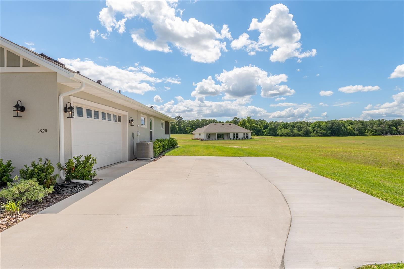 1929 Nw 85th Loop Property Photo 4