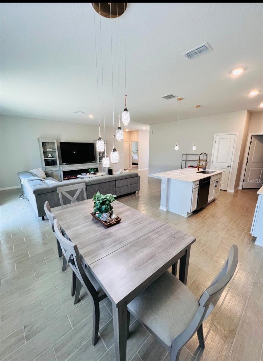 2450 Sw 170th Loop Property Photo 8