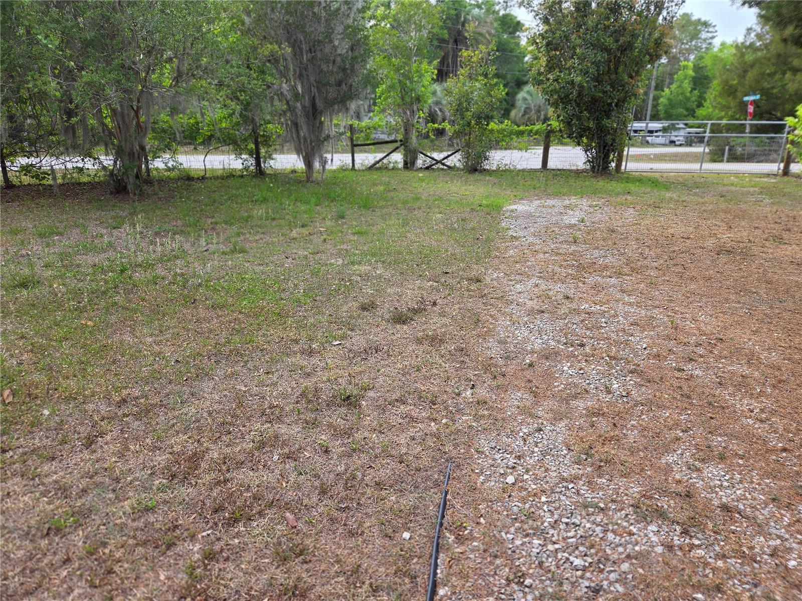 421 Margaret St Property Photo 26