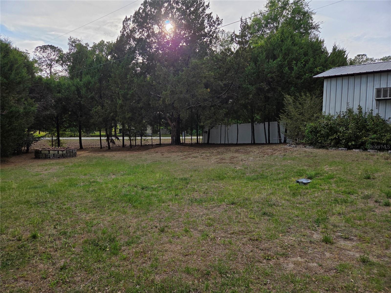 421 Margaret St Property Photo 30