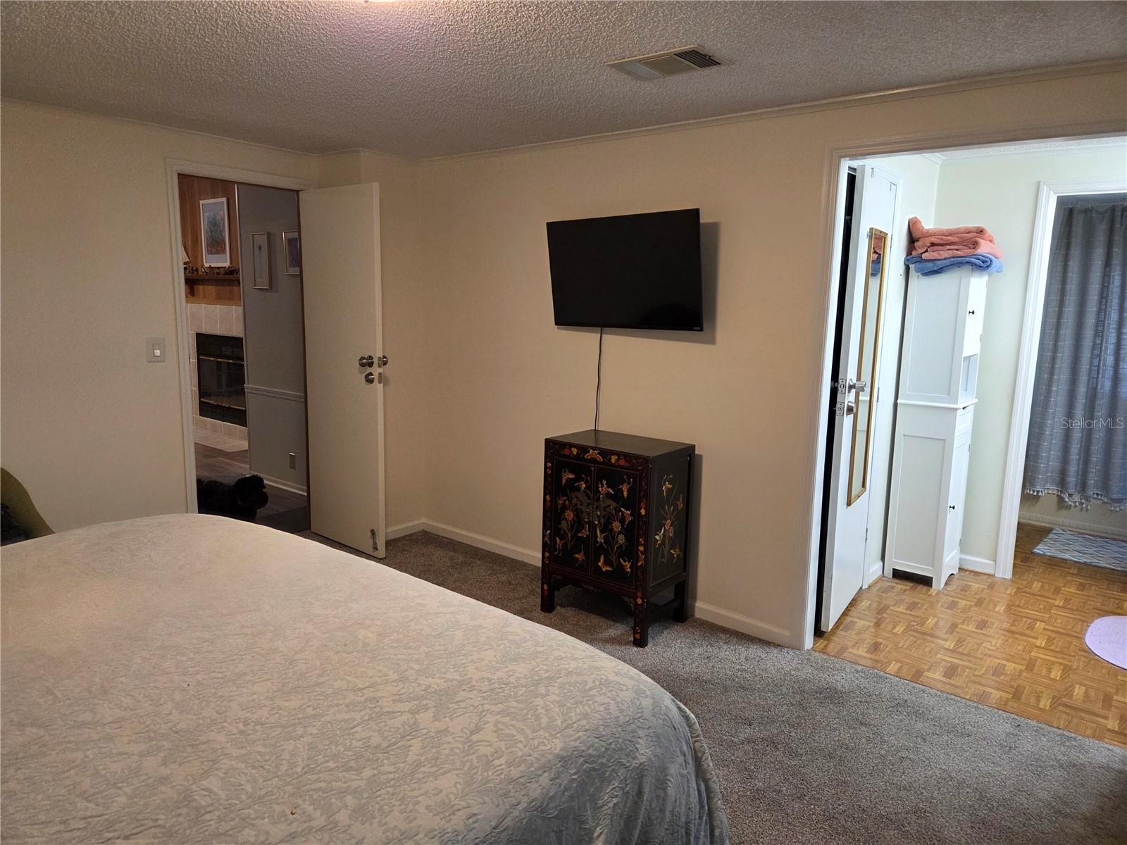 421 Margaret St Property Photo 47