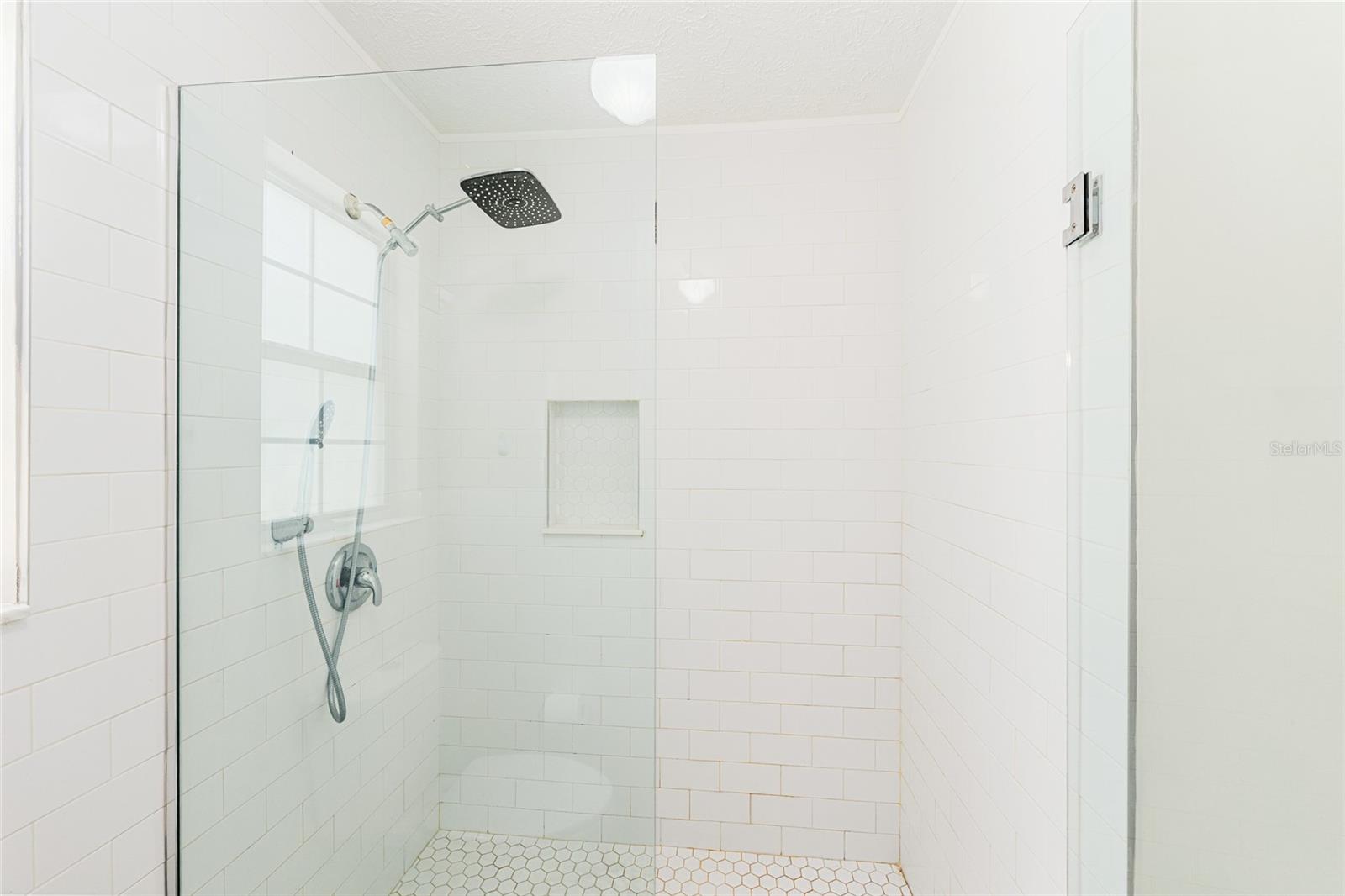 986 Se 57th Ave Property Photo 35