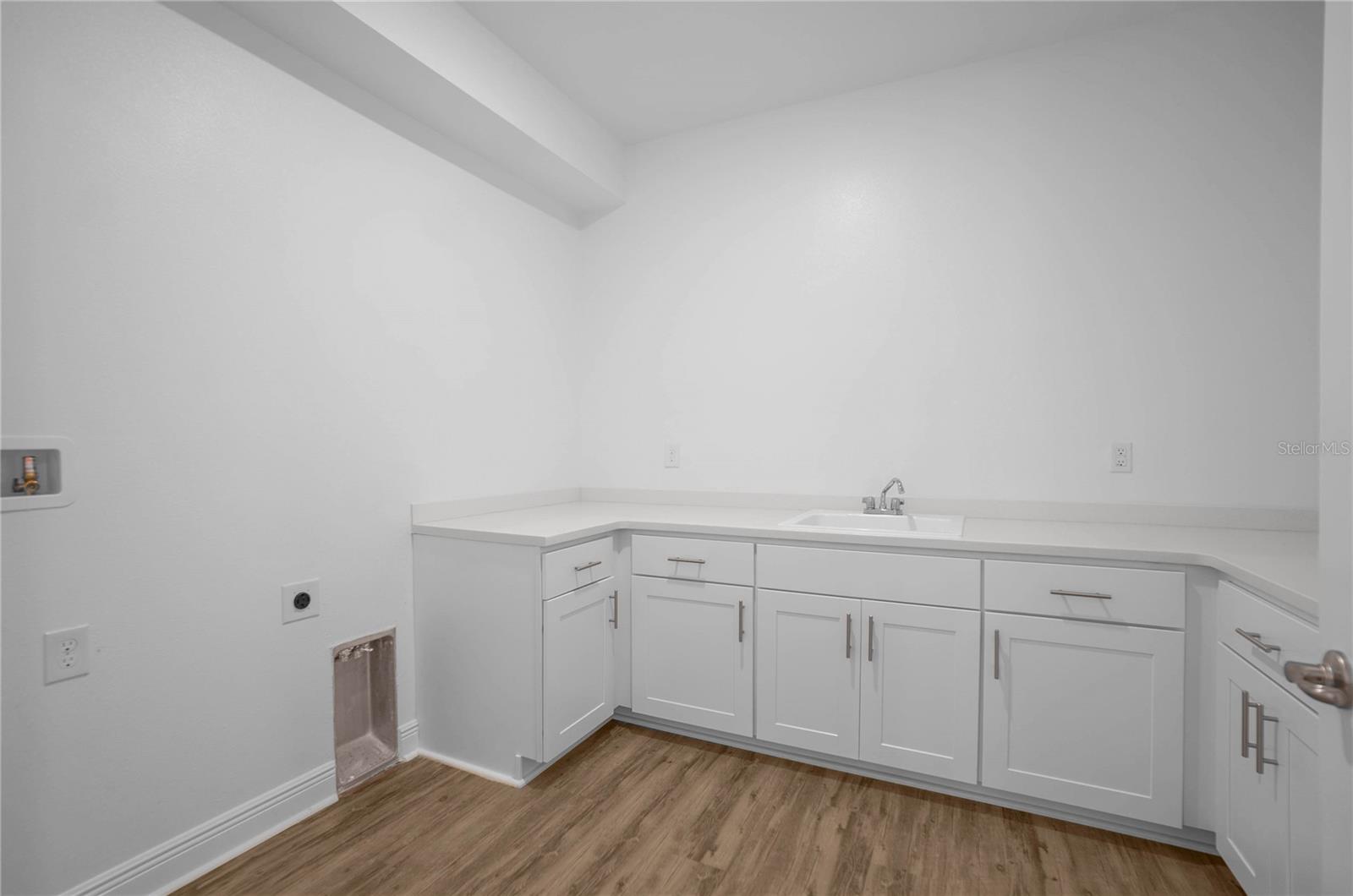 69 Grass St Property Photo 34