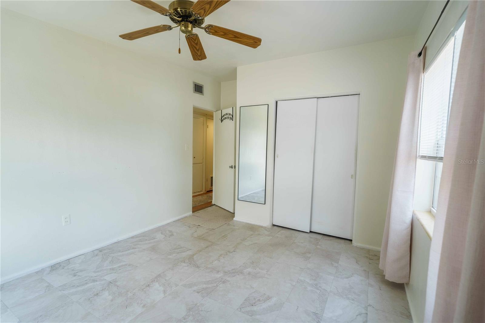3523 Se 6th St Property Photo 25