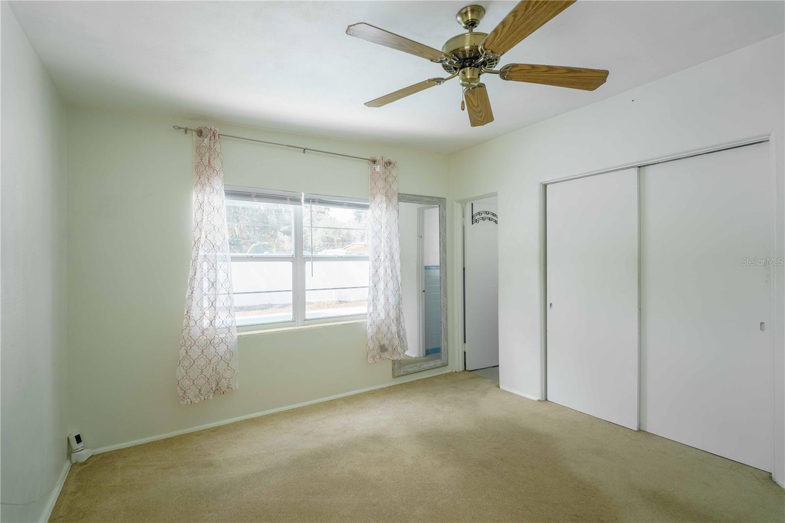 3523 Se 6th St Property Photo 28