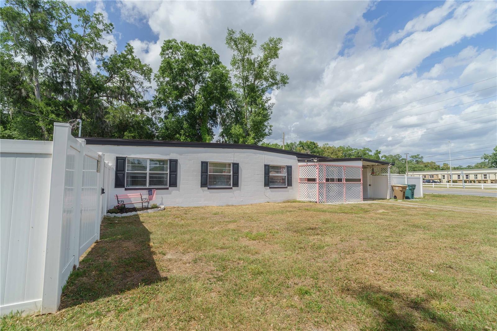 3523 Se 6th St Property Photo 47