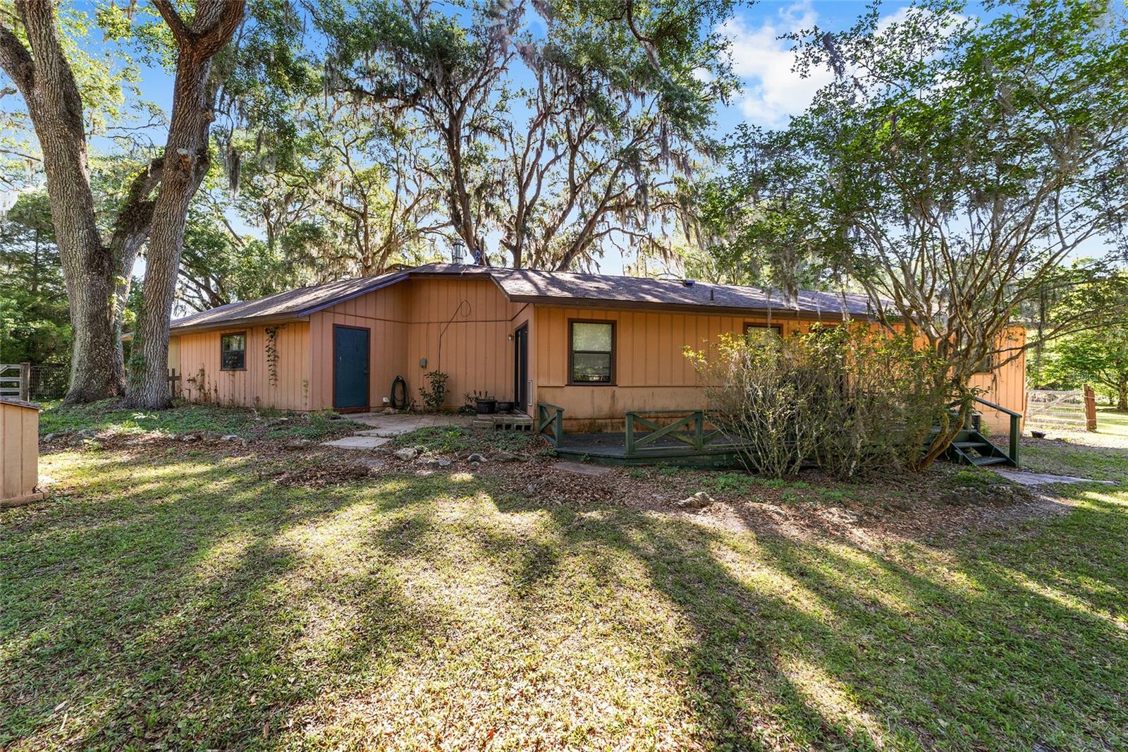 14020 Nw 160th Ave Property Photo 4