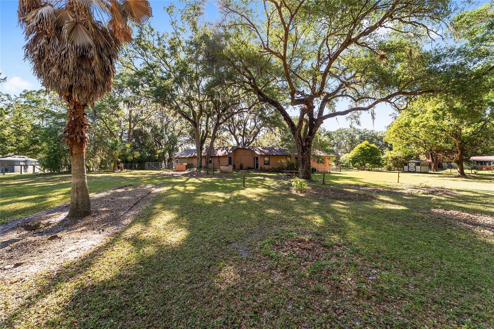 14020 Nw 160th Ave Property Photo 5