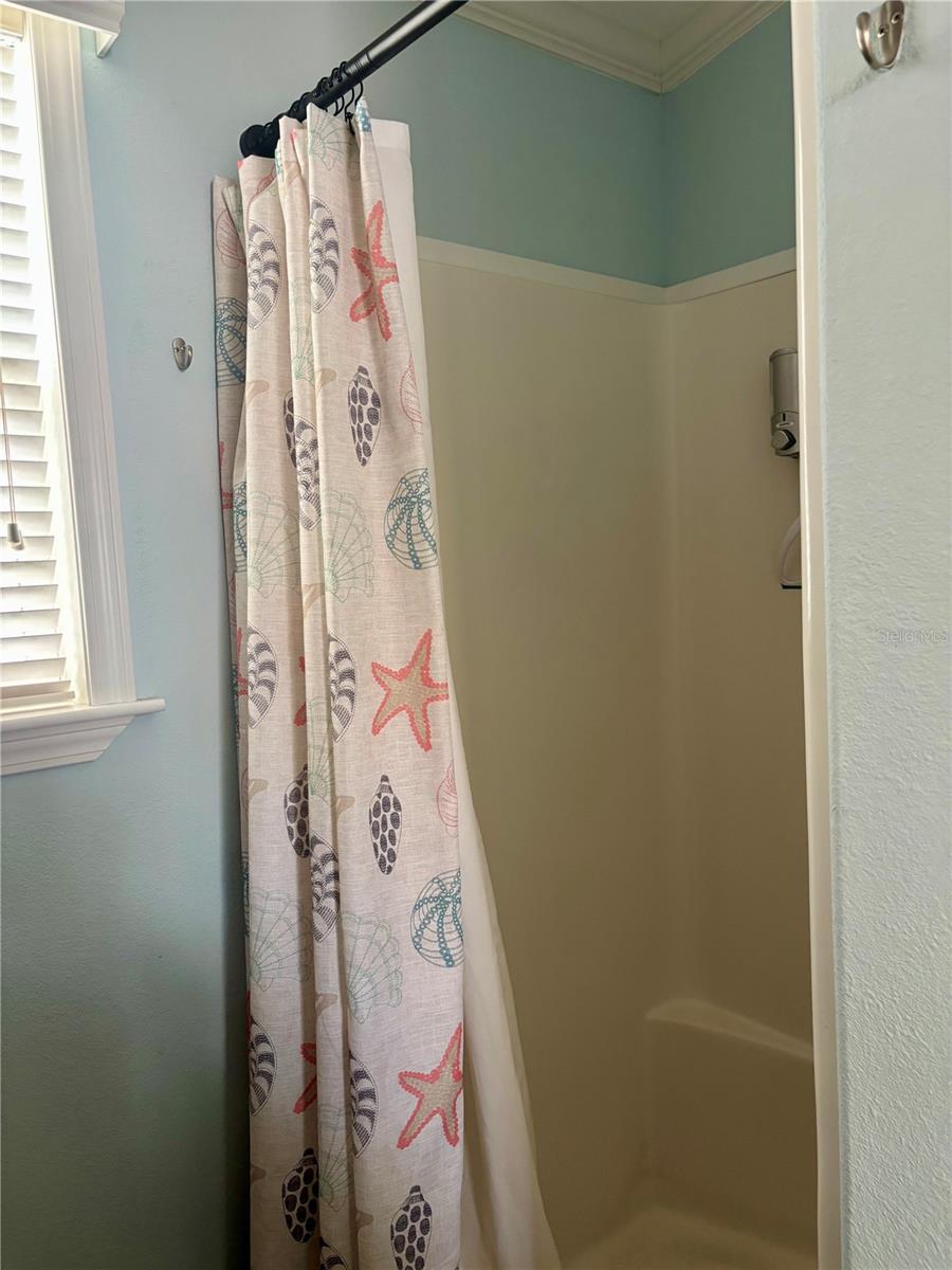 3255 Ne 104th Ave Property Photo 33