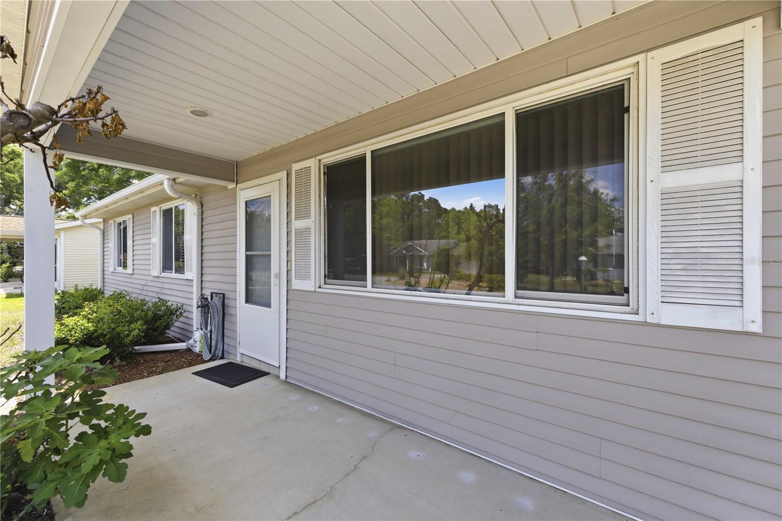 10986 Sw 83rd Ave Property Photo 4