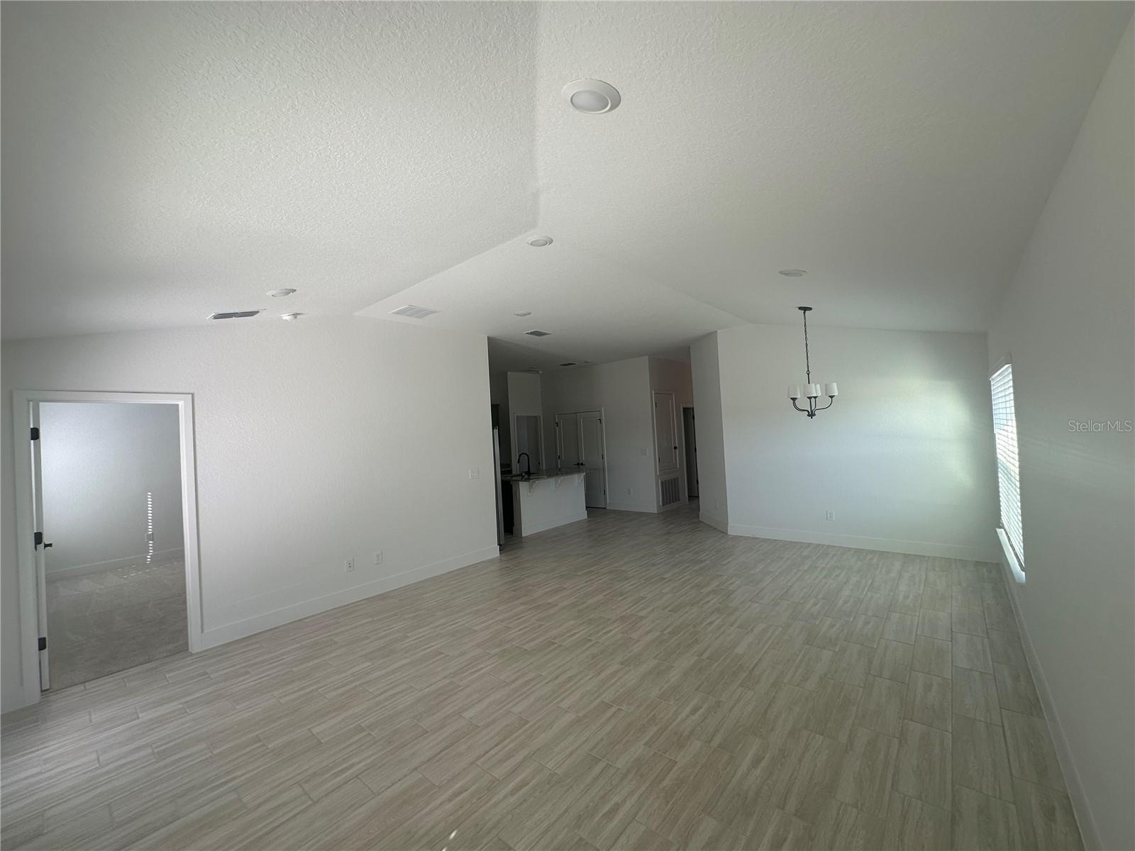 12539 Ne 48th Ter Property Photo 15
