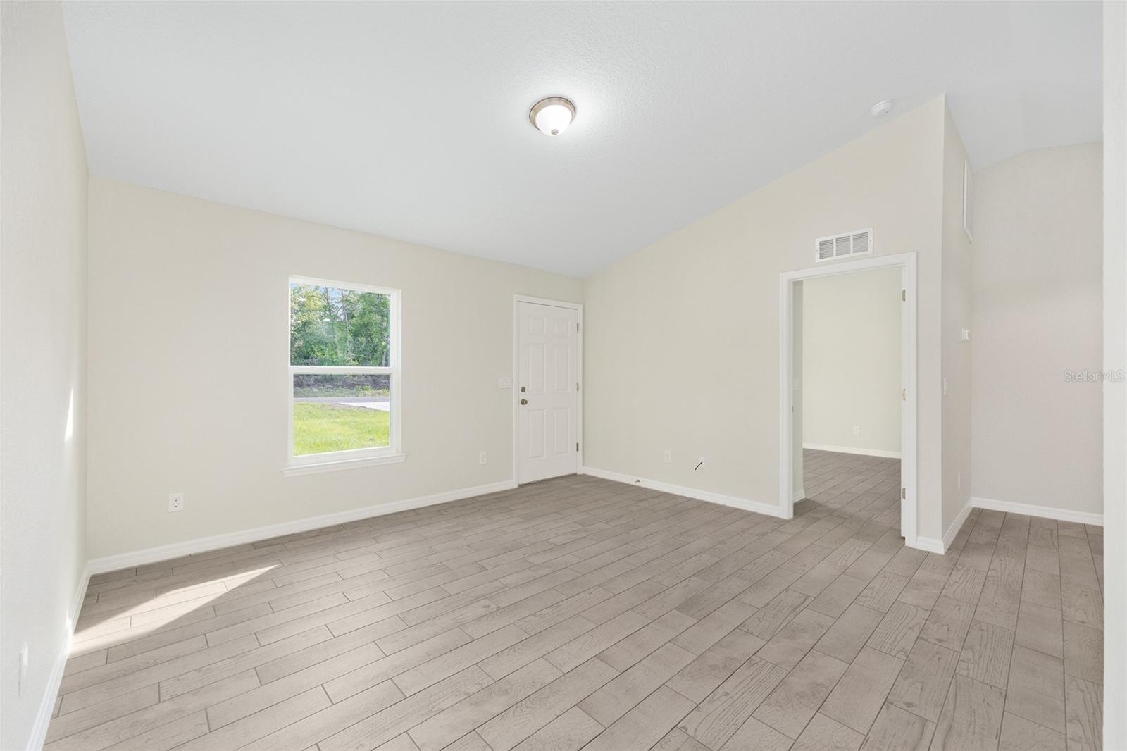360 Locust Rd Property Photo 14