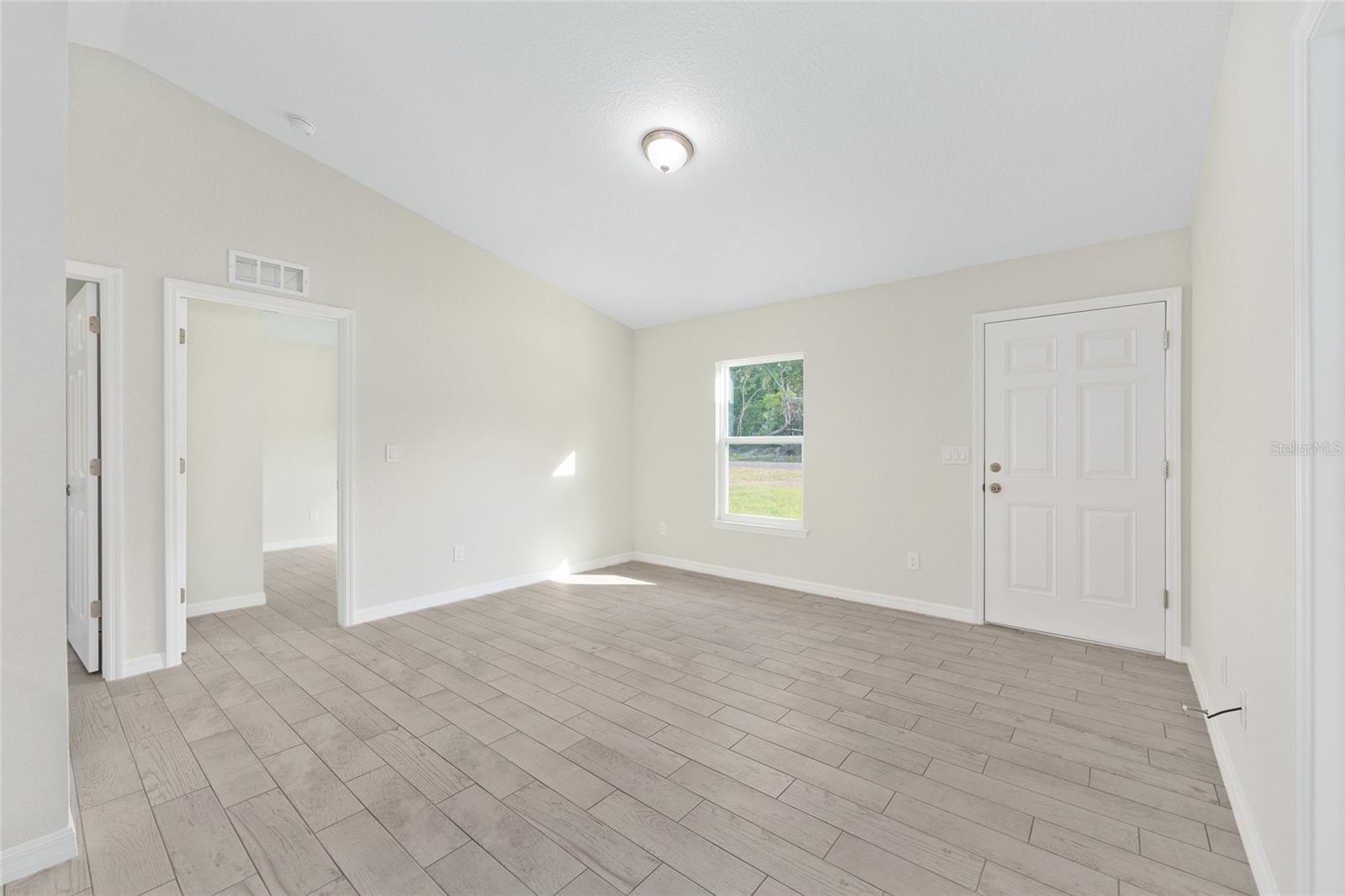360 Locust Rd Property Photo 15