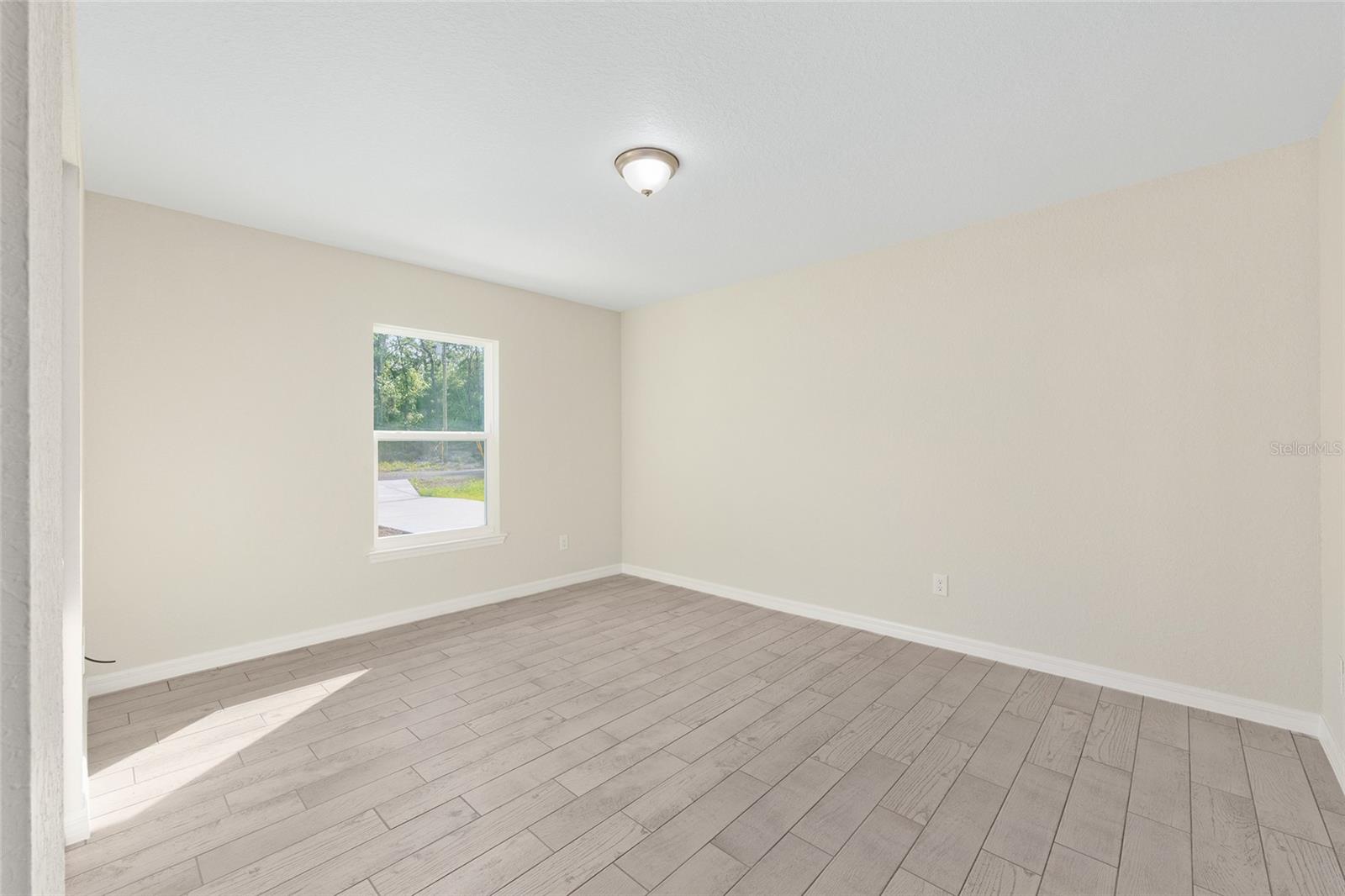 360 Locust Rd Property Photo 23