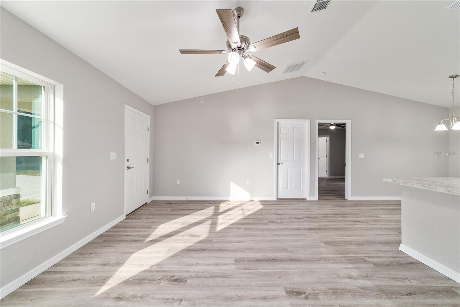 32 Olive Circle Loop Property Photo 7