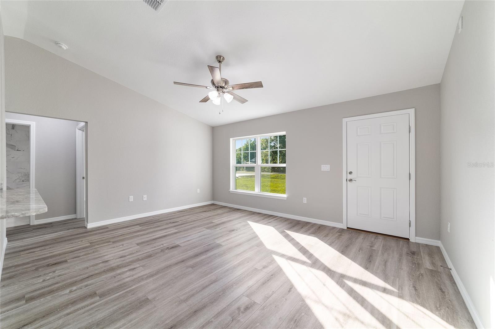 32 Olive Circle Loop Property Photo 11