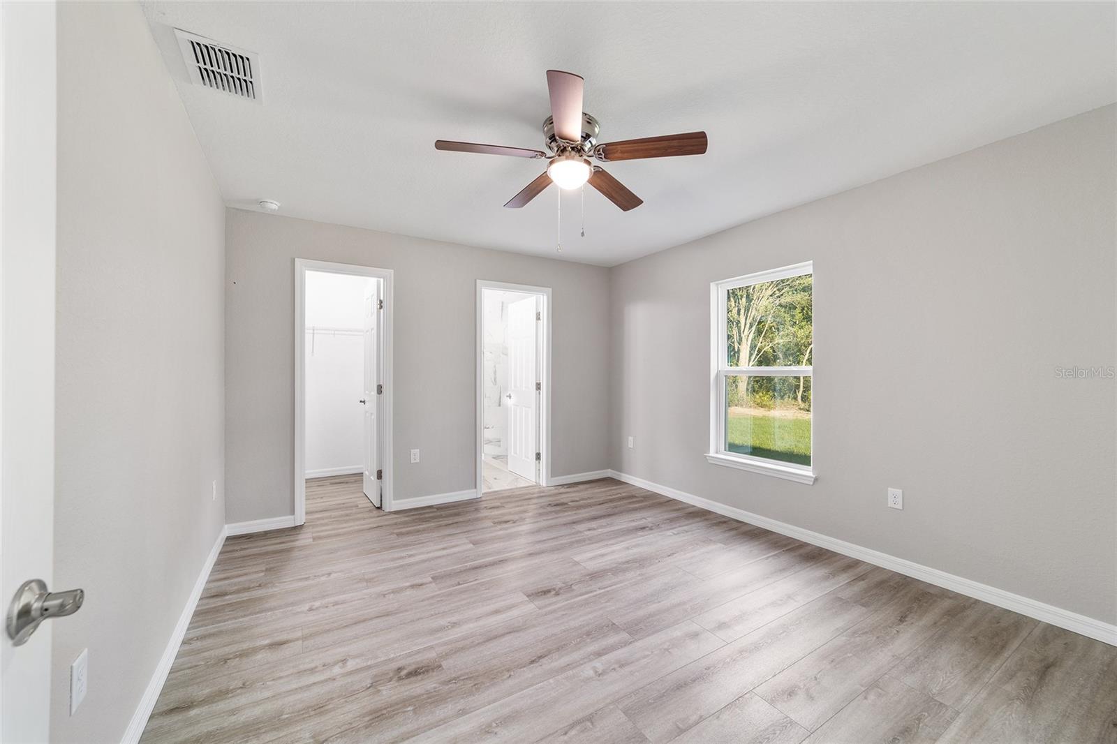 32 Olive Circle Loop Property Photo 23