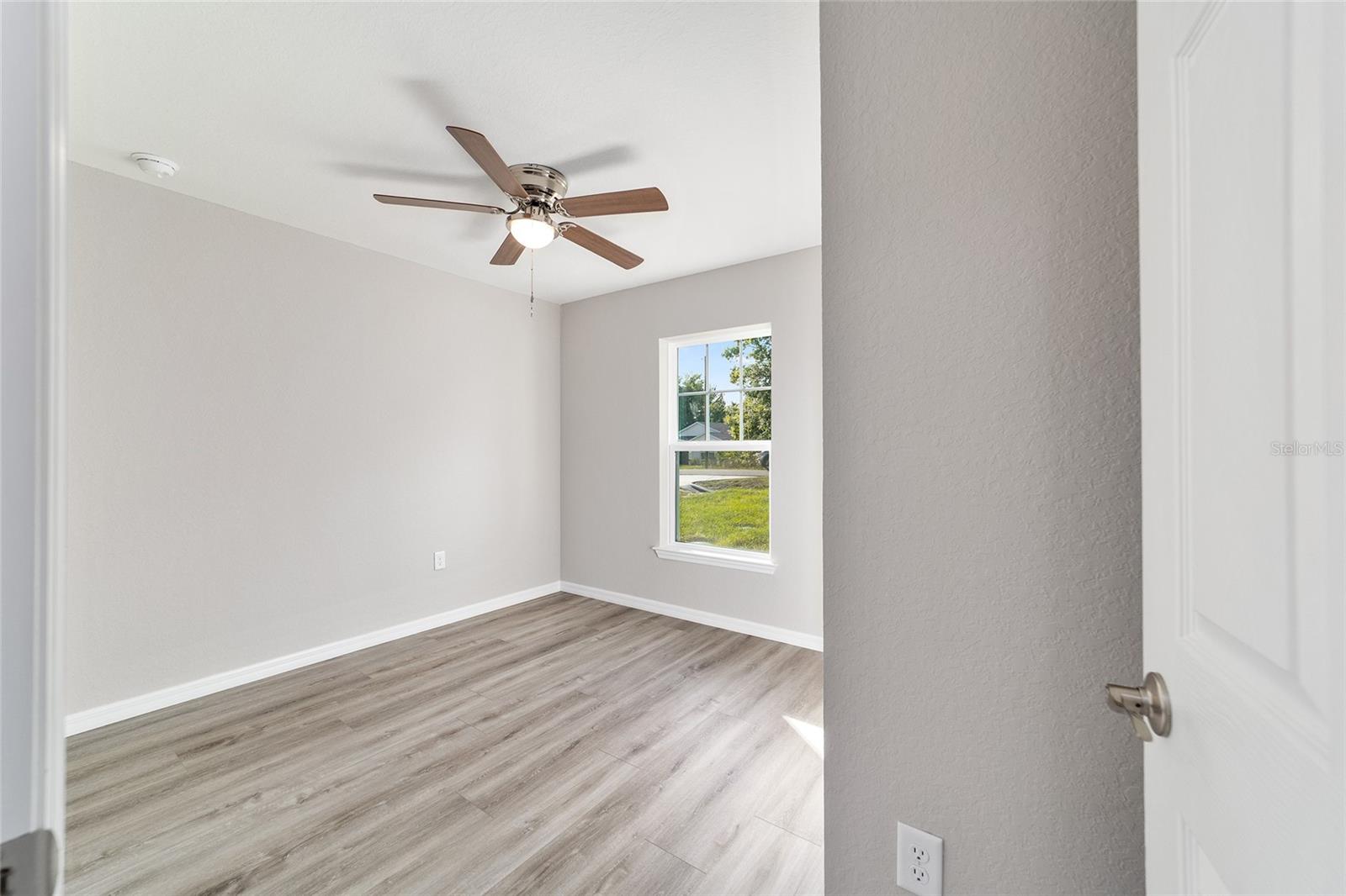 32 Olive Circle Loop Property Photo 30