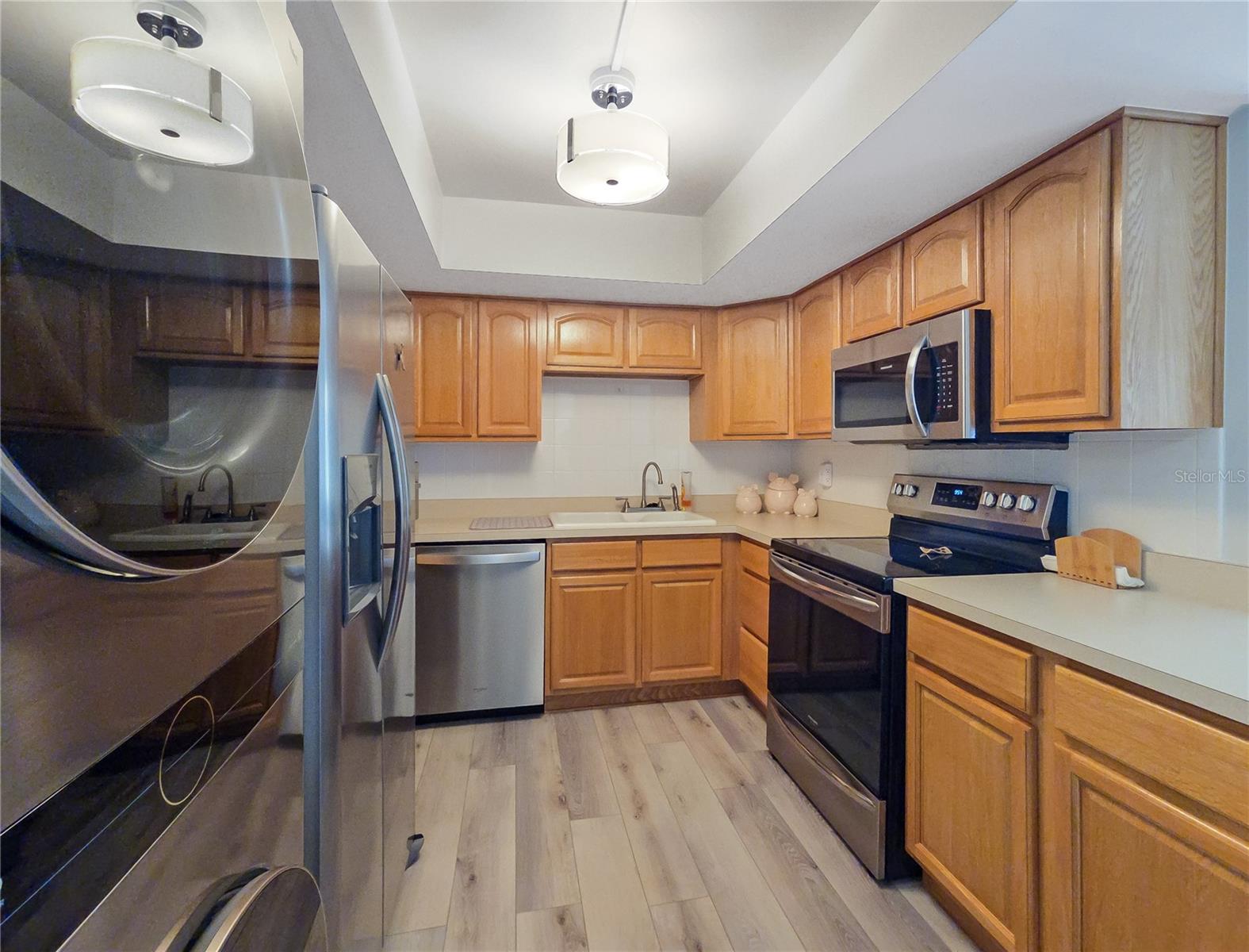 646 Midway Dr #a Property Photo 10