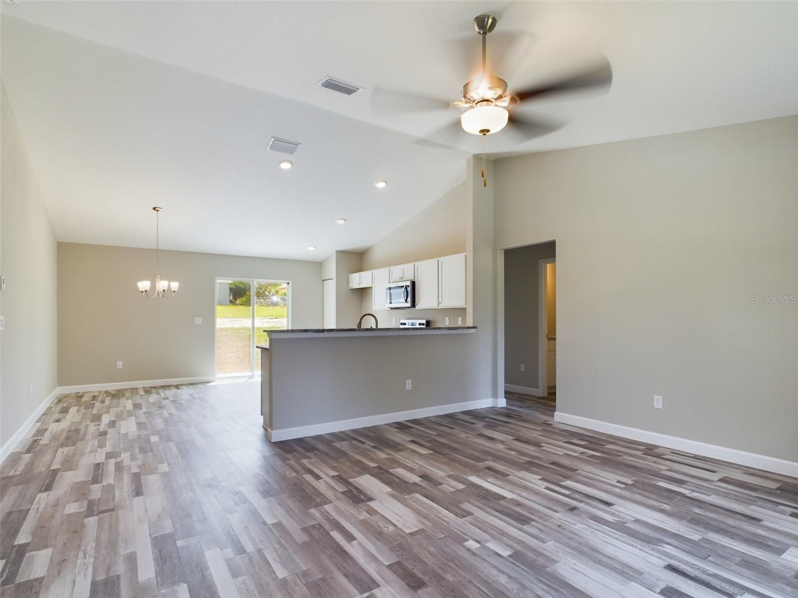 13215 Sw 77th Ave Property Photo 5