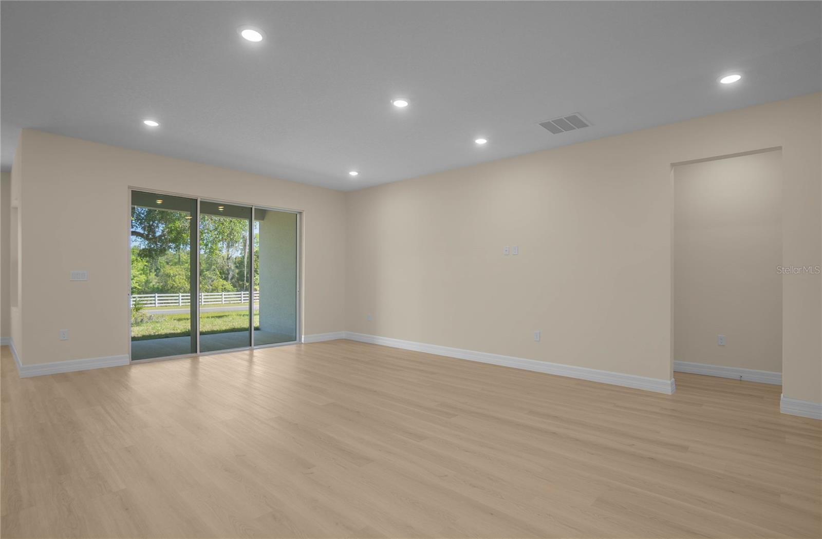9695 E Baymeadows Dr Property Photo 16