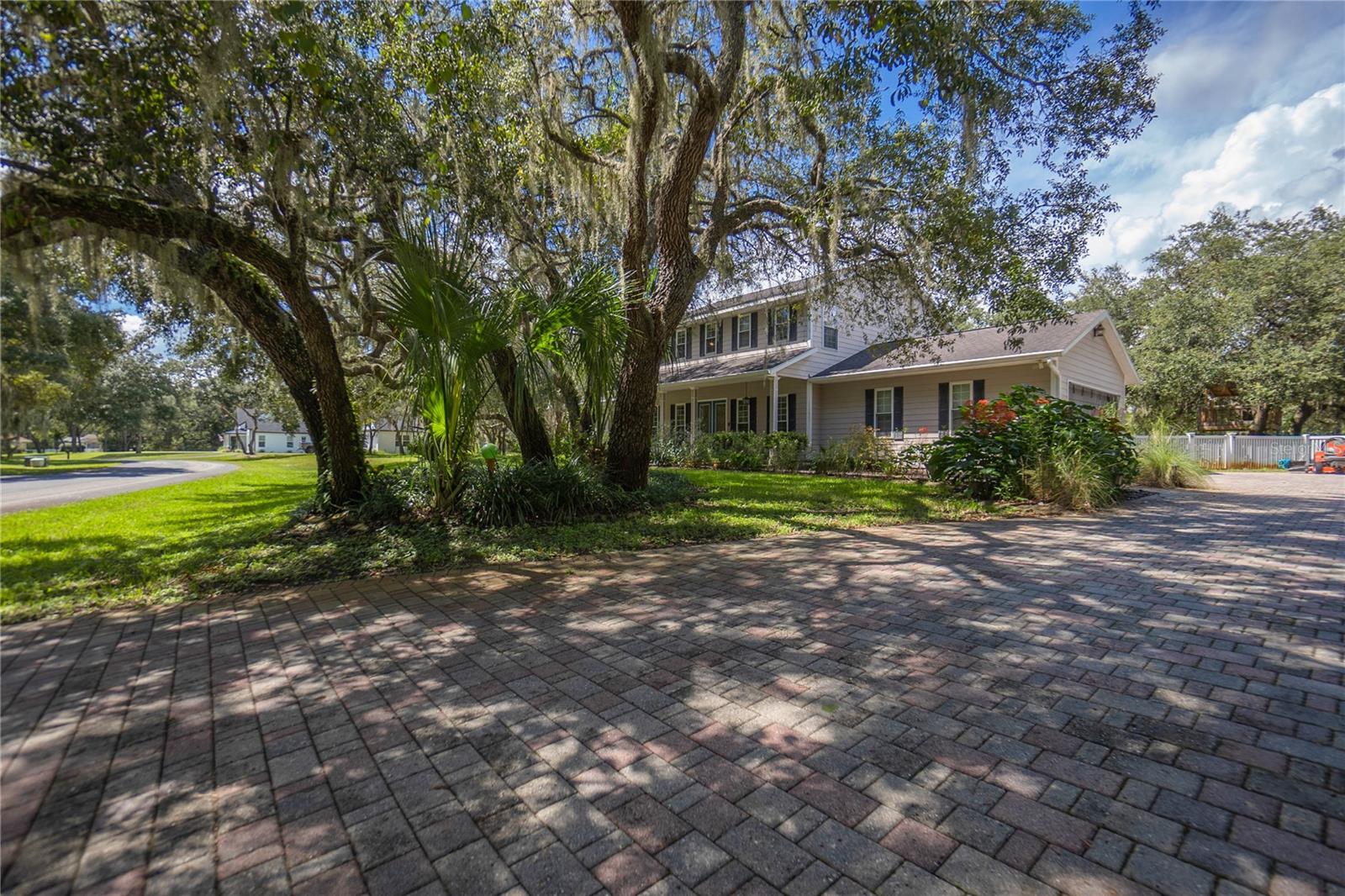9709 E Baymeadows Dr Property Photo 1