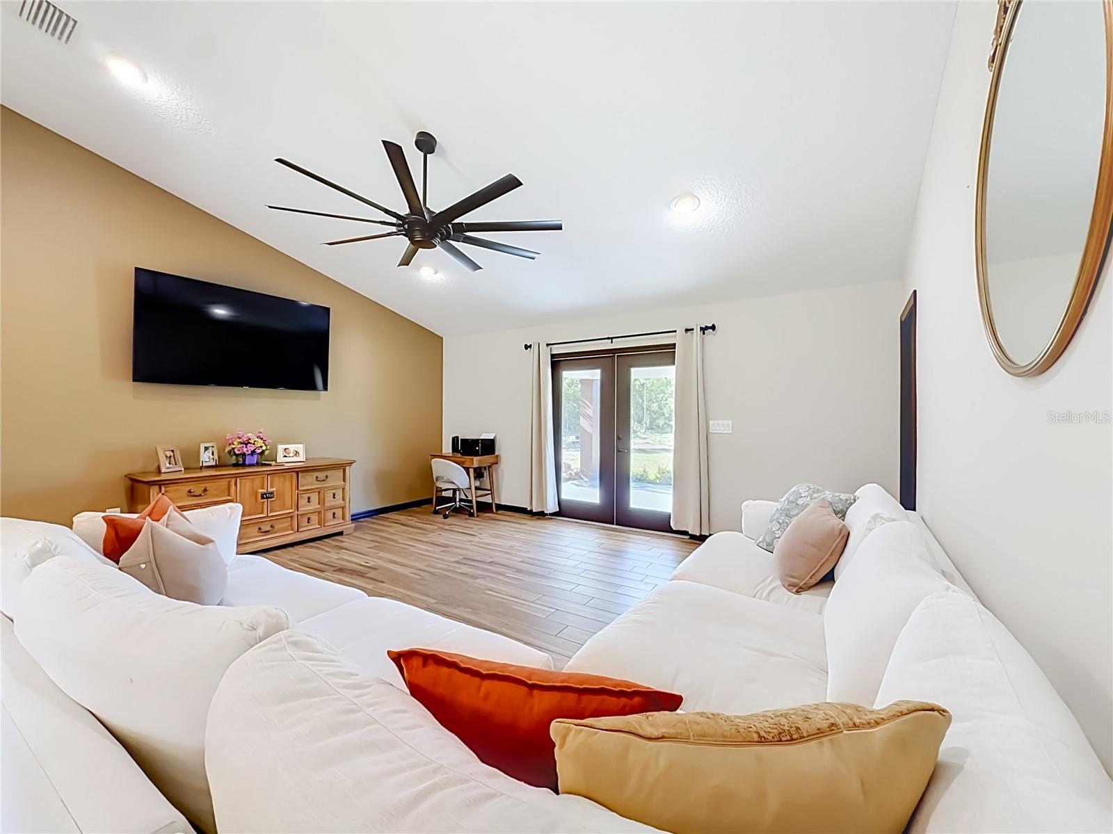 15204 Ganster Dr Property Photo 37
