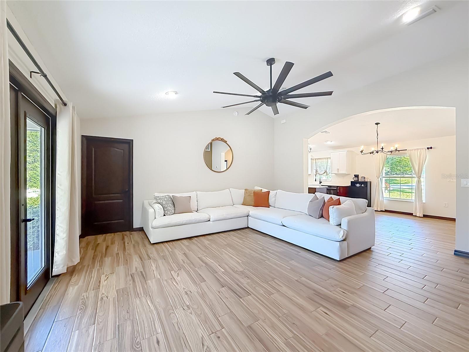 15204 Ganster Dr Property Photo 38