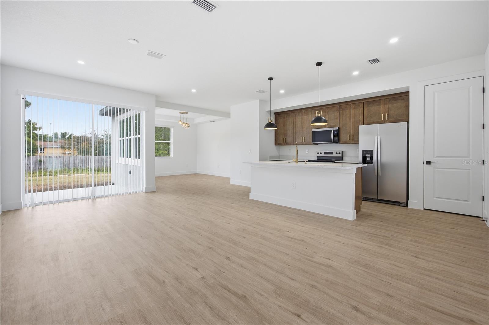 1 Oak Trl Property Photo 2