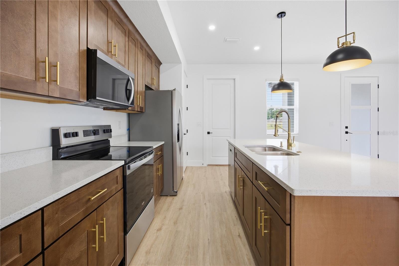 1 Oak Trl Property Photo 9