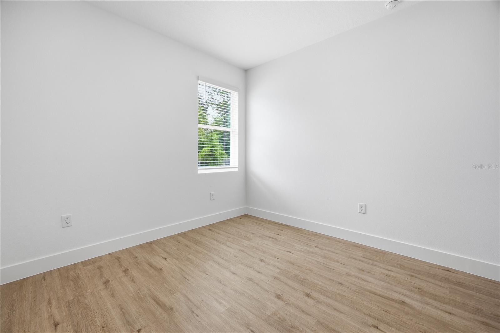 1 Oak Trl Property Photo 12