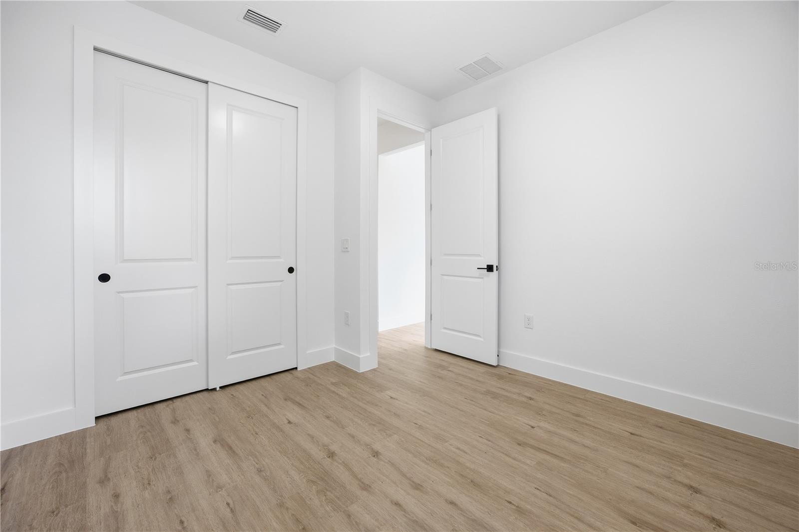 1 Oak Trl Property Photo 13