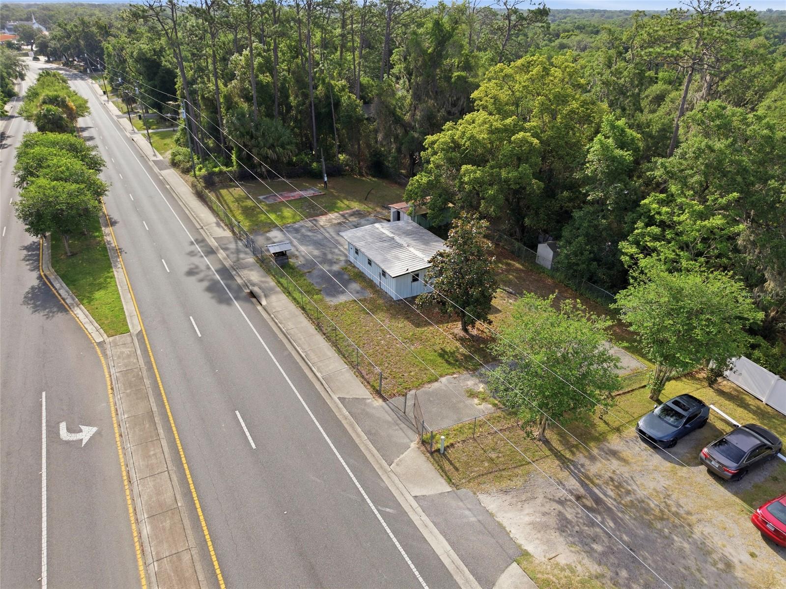 320 Highway 466 Property Photo 2