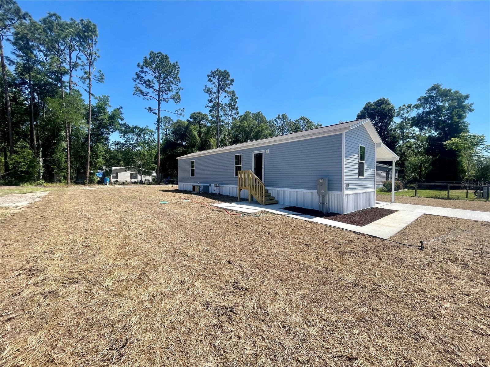 11355 Nw 12th Ln Property Photo 3
