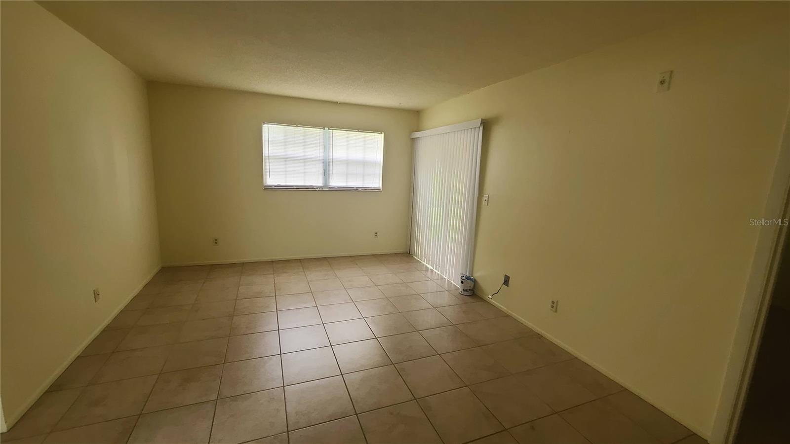 454 Fairways Cir #b102 Property Photo 5
