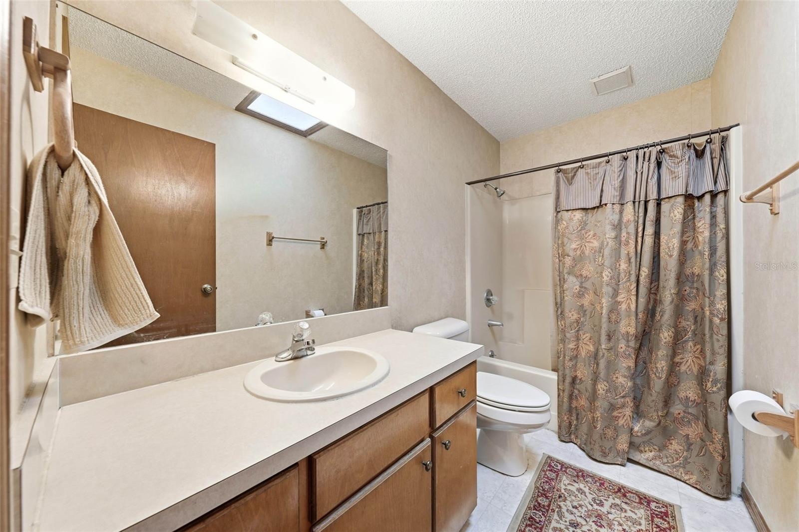 31 Almond Pass Dr Property Photo 18