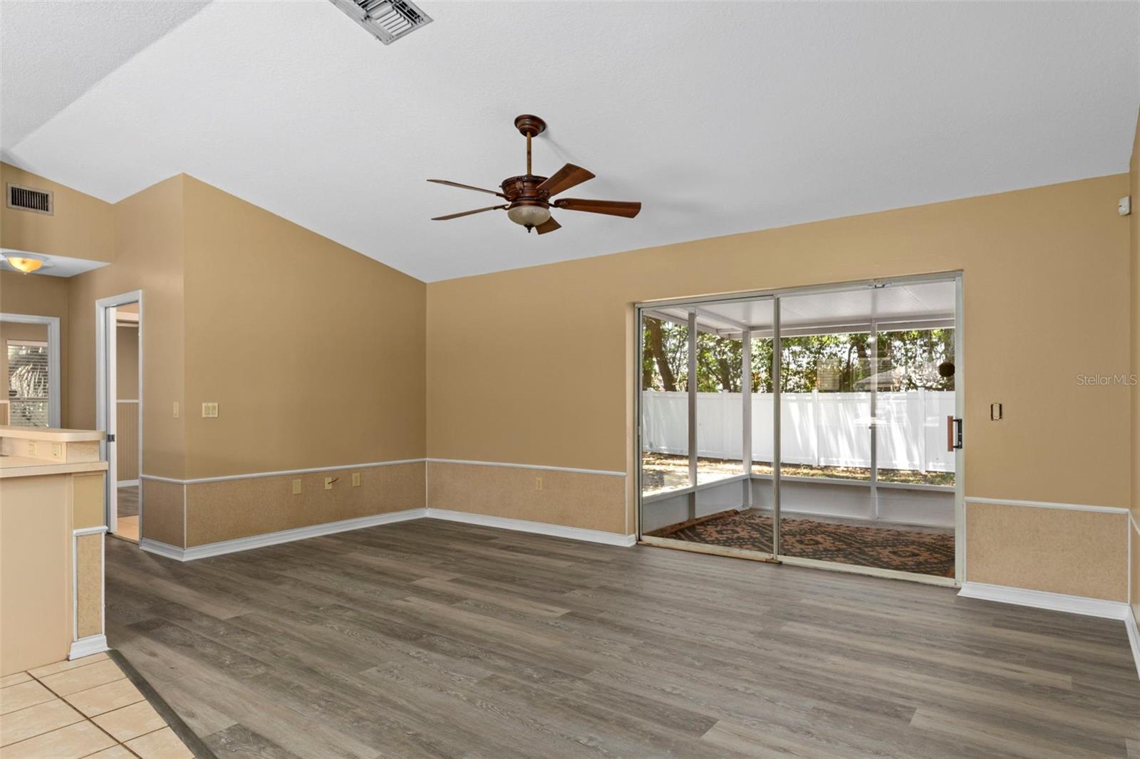 6236 W Pinedale Cir Property Photo 7