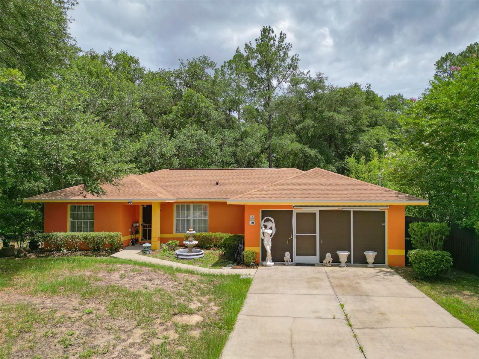 10 Sequoia Drive Trce Property Photo 2