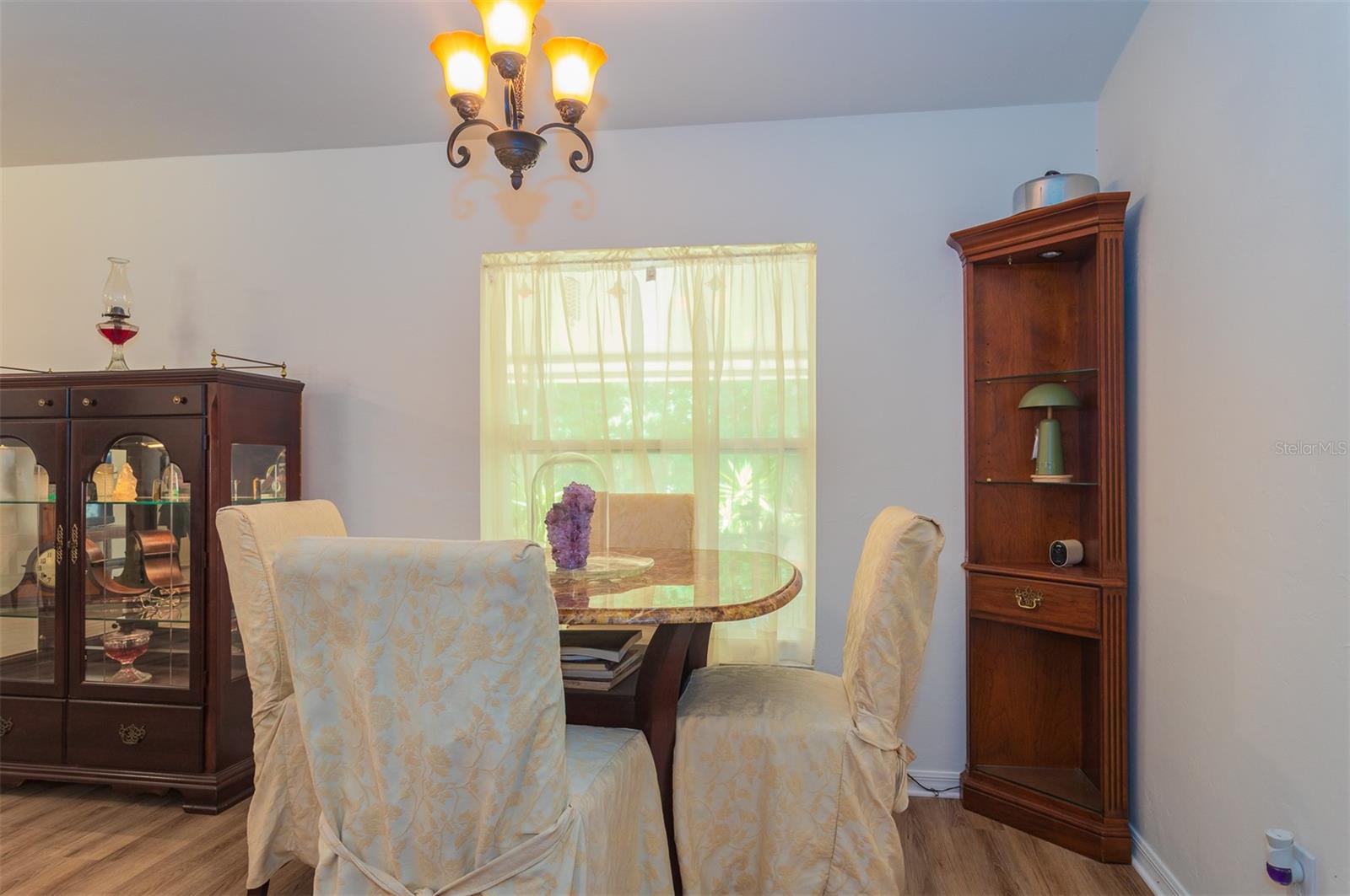 10 Sequoia Drive Trce Property Photo 16