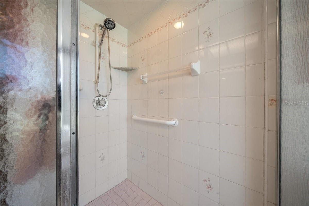 11 Sycamore Ct W Property Photo 24