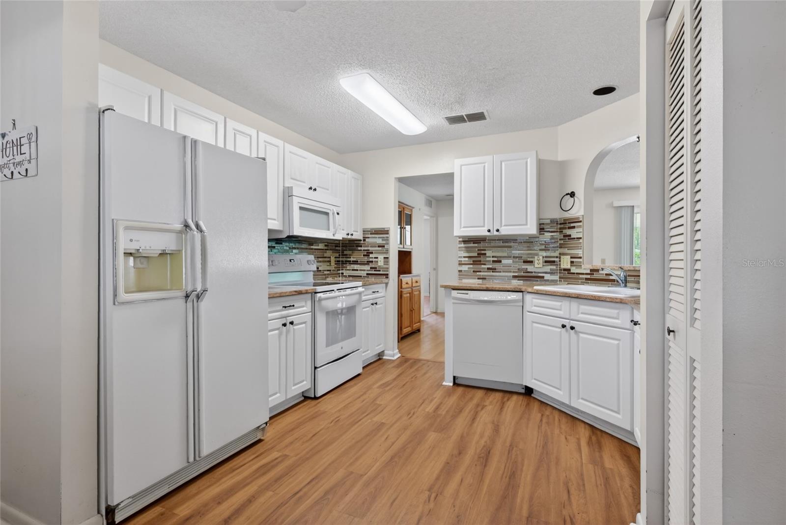 9060 Sw 96th Ln #b Property Photo 6