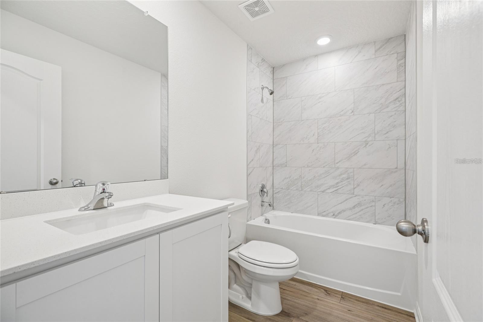 16984 Sw 40 Cir Property Photo 8