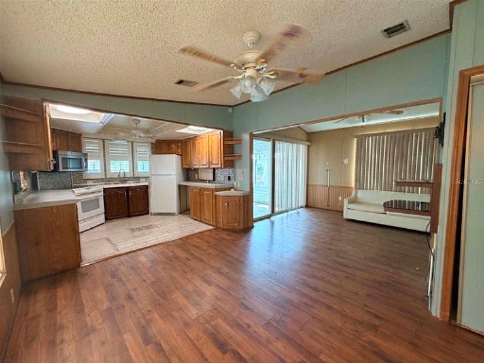 50989 Highway 27 #87 Property Photo 6