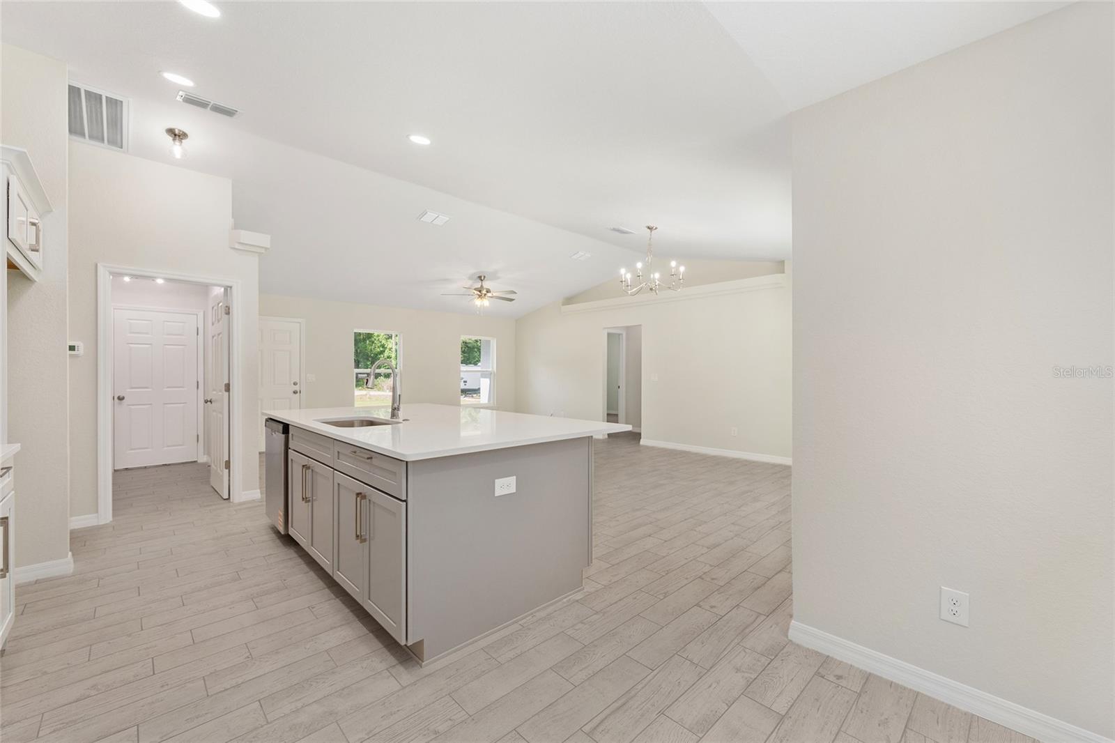 4 Pecan Course Pl Property Photo 24