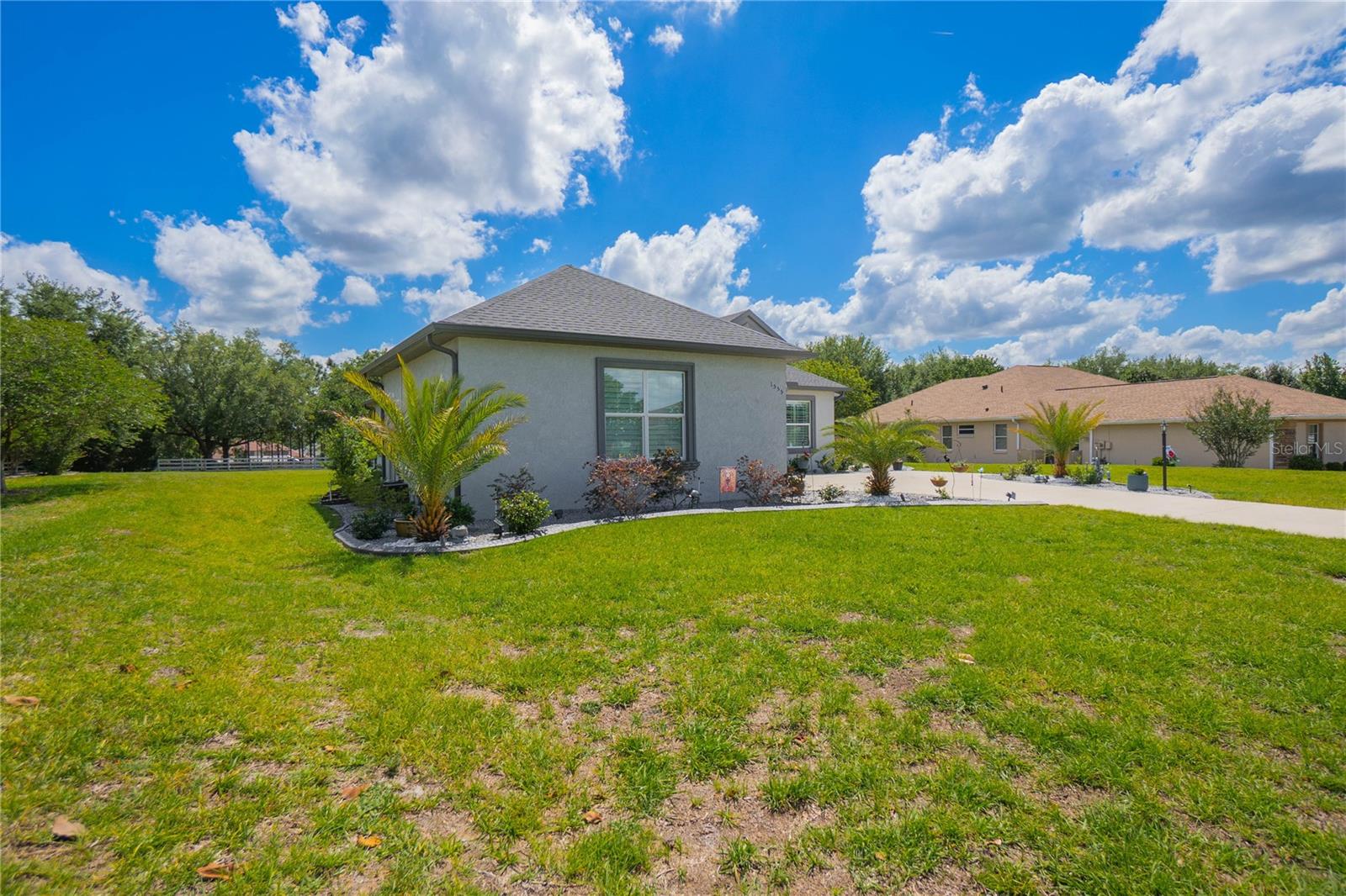 1555 E Seattle Slew Cir Property Photo 41