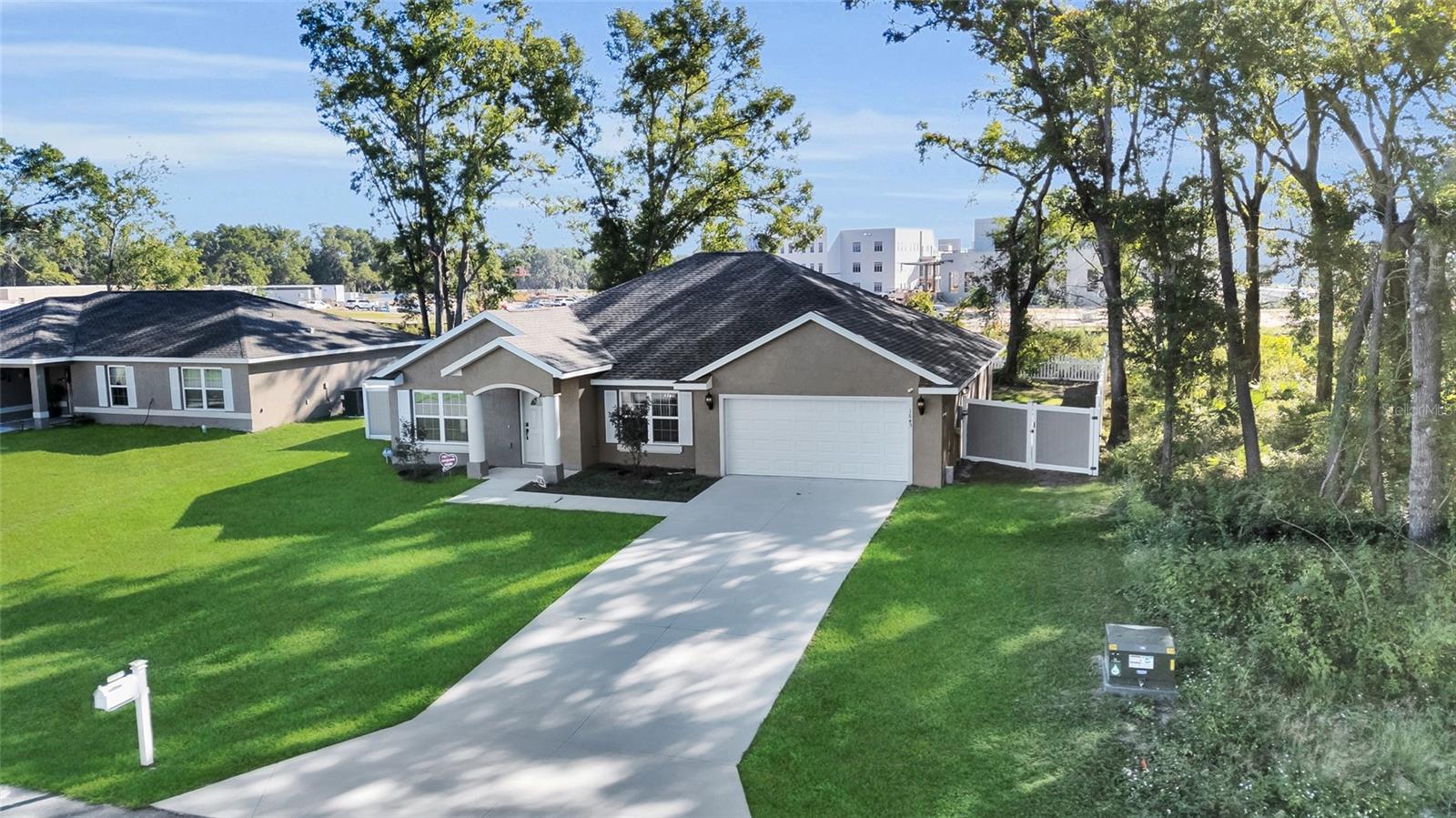 1645 Sw 168th Loop Property Photo 1